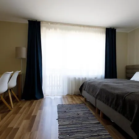 Ezeri Hotel