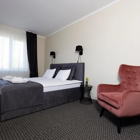 Ezeri Hotel 3*