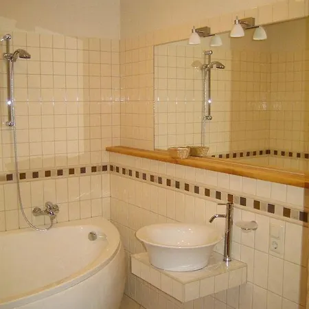Ezeri Hotel