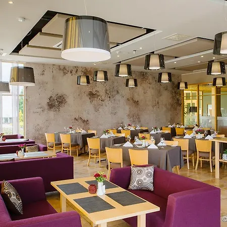 Ezeri Hotel 3*