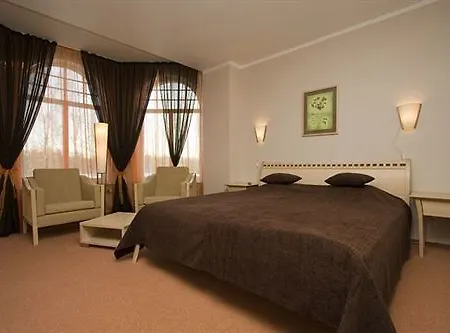 Hotel Ezeri 3*